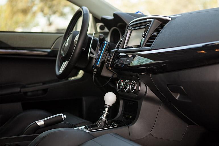 Cobb 08-15 EVO X GSR/MR/MRT White with Black Base Shift Knob - Image 2