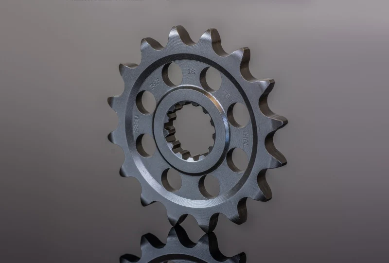 Renthal 19+ BMW S1000R/19-23 S1000RR/ 20+ S1000XR Front CW Sprocket - 520-15P Teeth